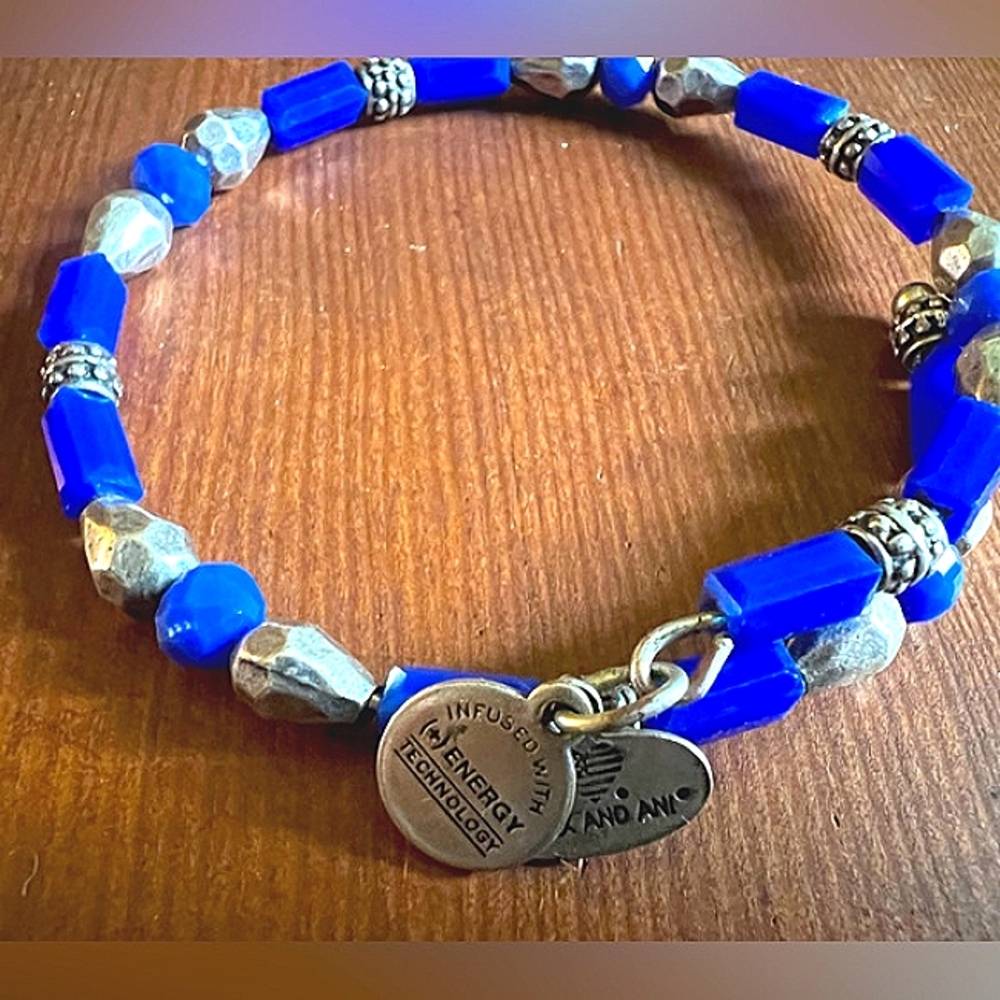 ✨Blue ‘Alex and Ani’ Bracelet 💙⬇️